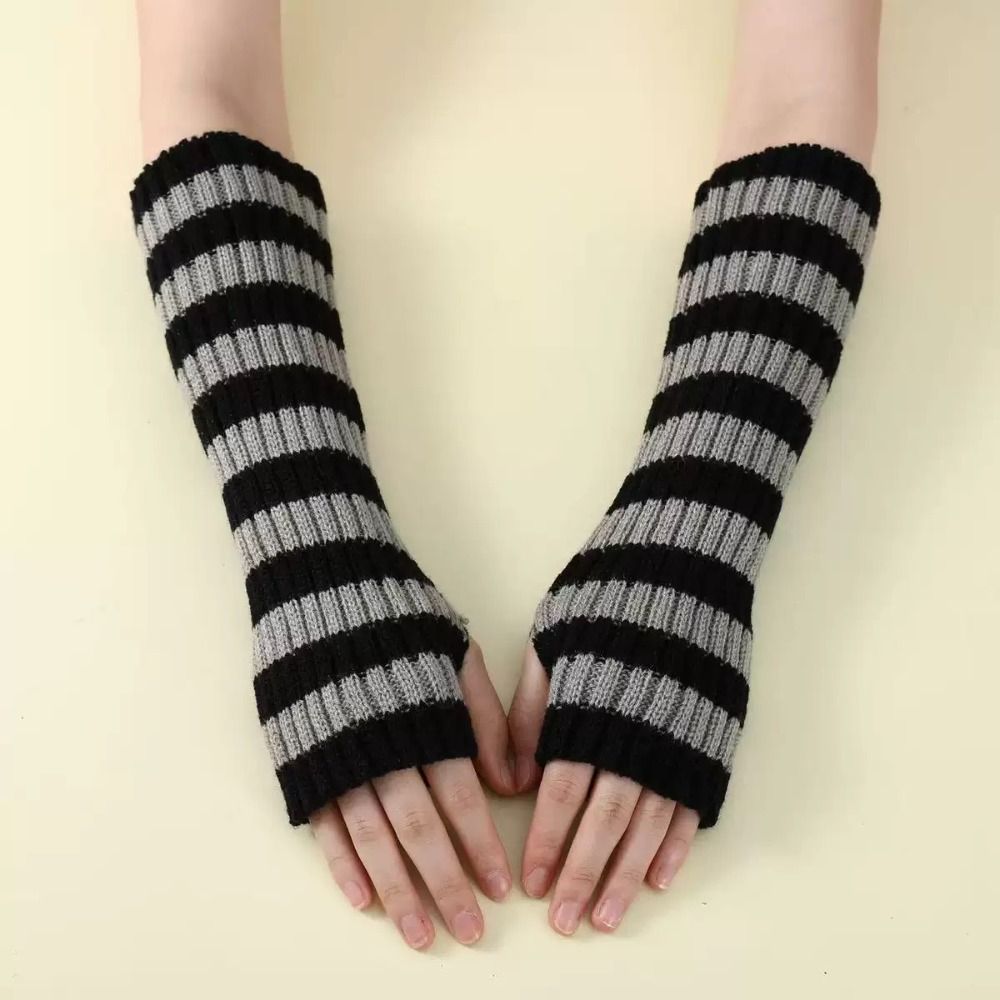 Уличная одежда Y2K: полосатые  – обзор и цена Fingerless Glove Knit